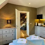 Bedinbern - Self Check-in Appart hôtel 4*