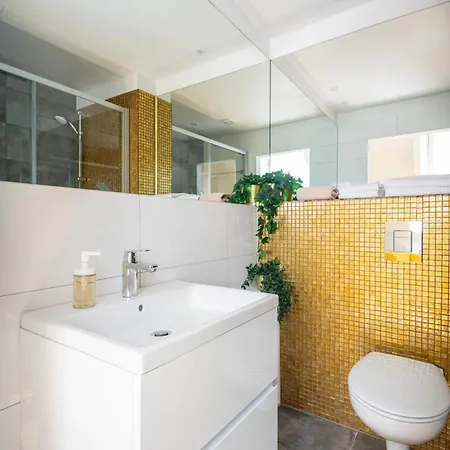 Bedinbern Hotel apartamentowy *
